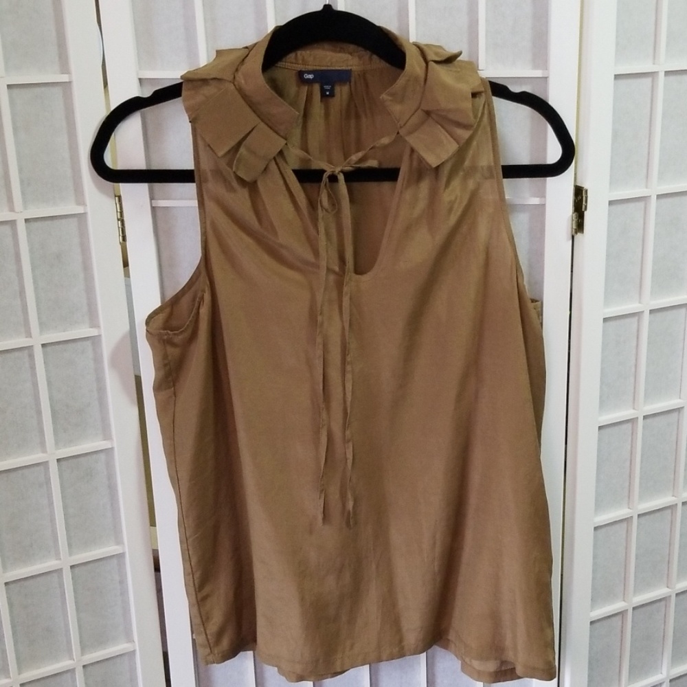 GAP Sleeveless Top